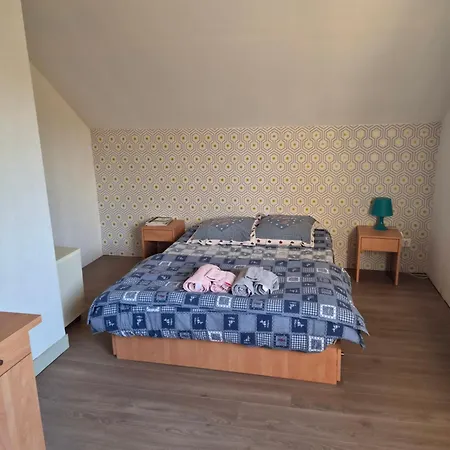 וילה Maison Rouge נונטרו
